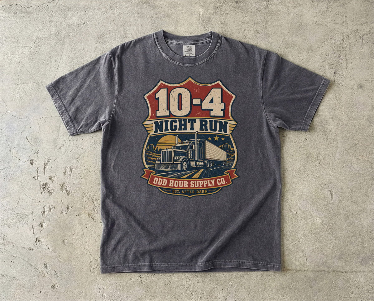 10-4 Night Run T-Shirt in Pepper – Vorderansicht von Odd Hour Supply.
