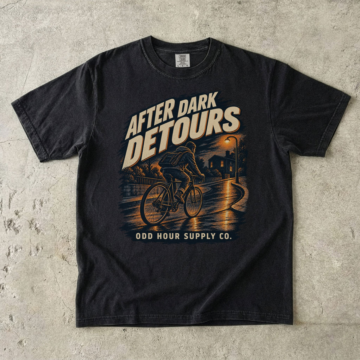 Comfort Colors 1717 T-Shirt in Black mit dem Motiv After Dark Detours, Vorderansicht