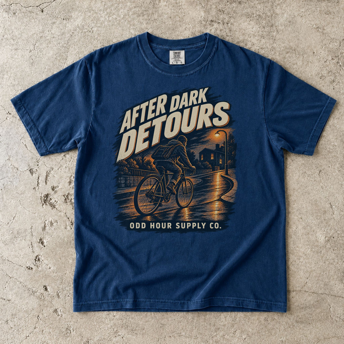Comfort Colors 1717 T-Shirt in Navy mit dem Motiv After Dark Detours, Vorderansicht
