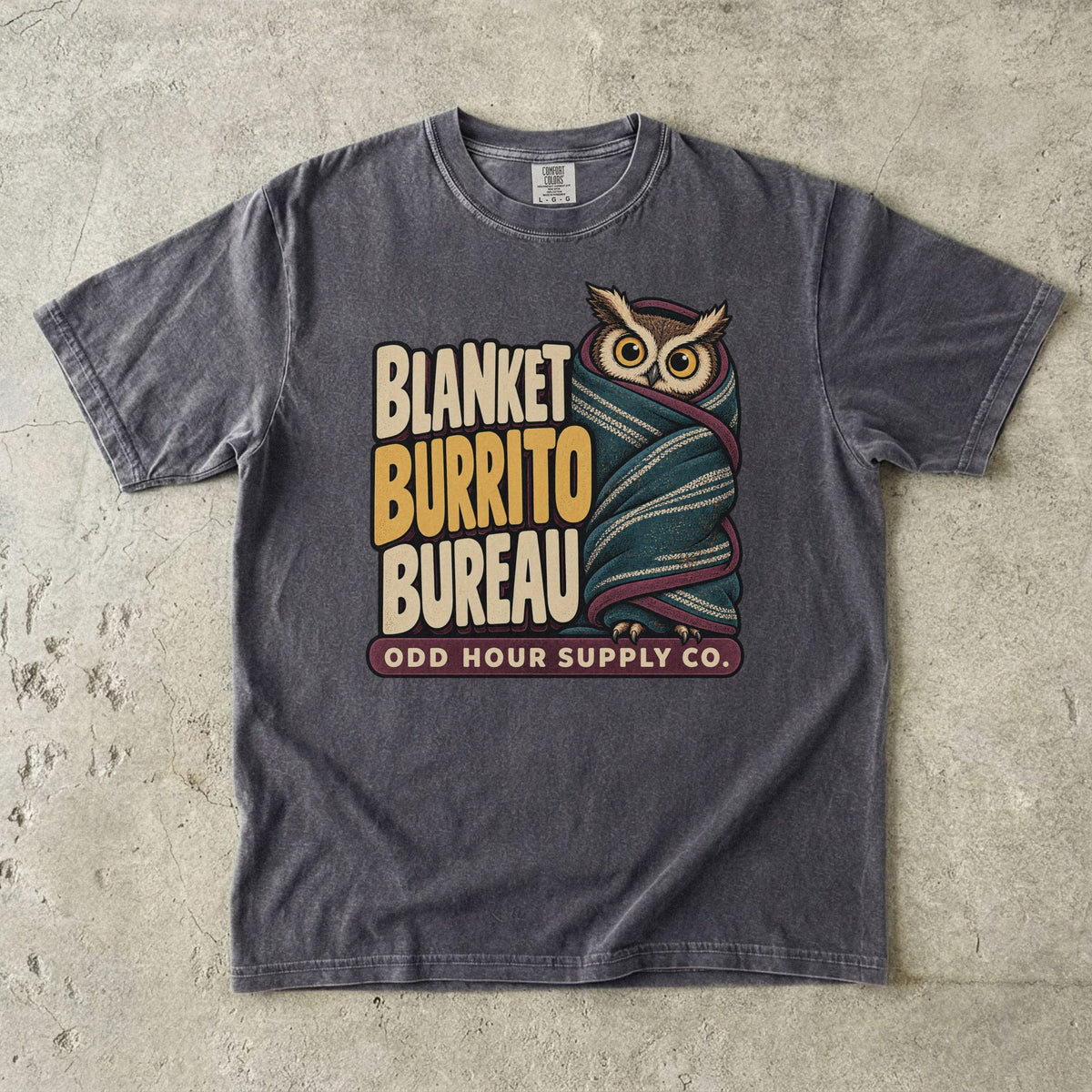 Comfort Colors 1717 T-Shirt in Pepper mit dem Motiv Blanket Burrito Bureau, Vorderansicht