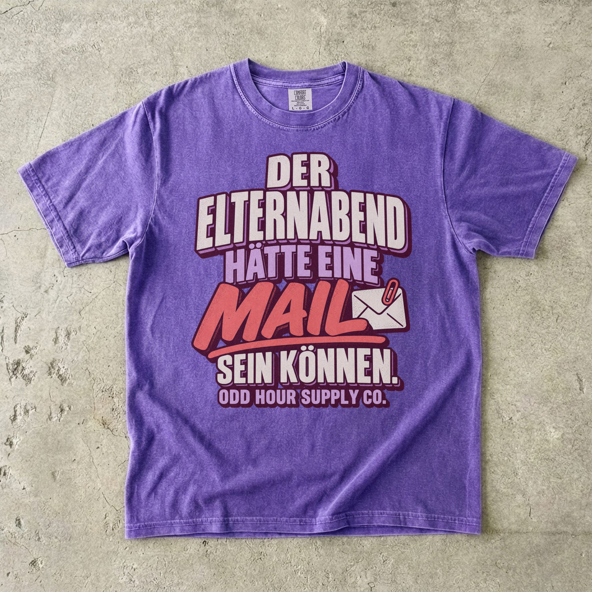Comfort Colors 1717 T-Shirt in Violet mit dem Motiv „Der Elternabend hätte eine Mail sein können“, Vorderansicht