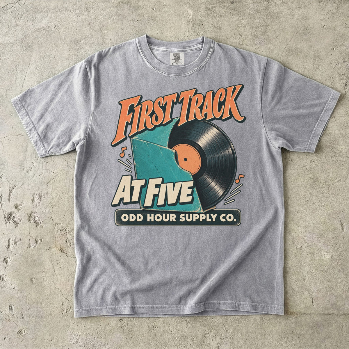 Comfort Colors 1717 T-Shirt in Grey mit dem Motiv First Track at Five, Vorderansicht