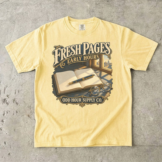 Comfort Colors 1717 T-Shirt in Butter mit dem Motiv Fresh Pages, Early Hours, Vorderansicht