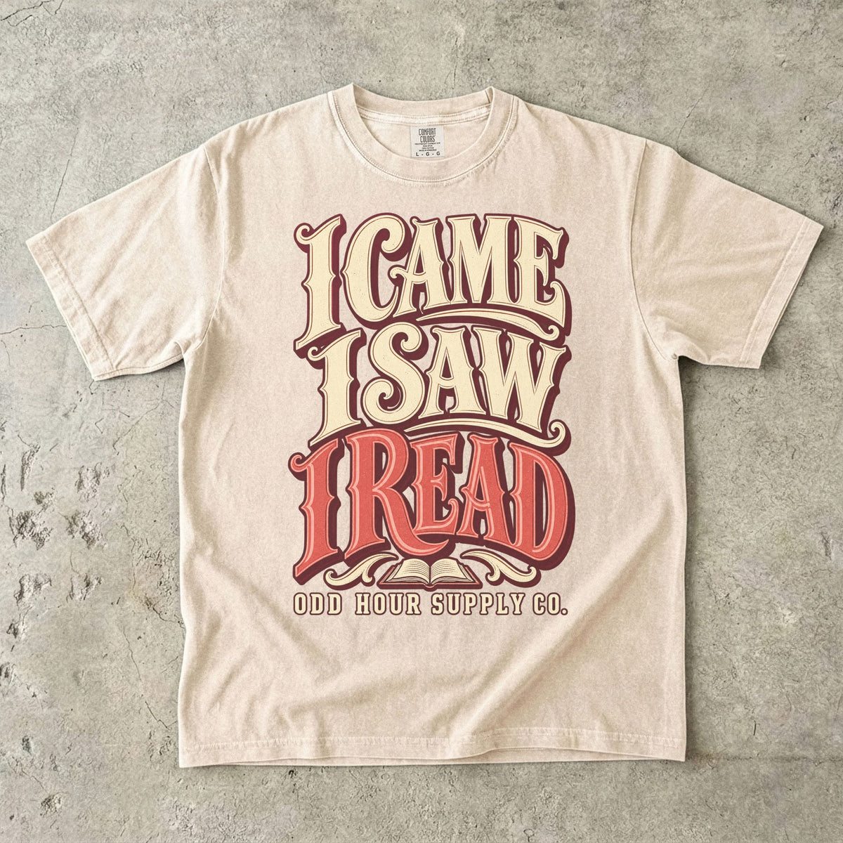 T-Shirt in Ivory mit großer Retro-Schrift I CAME I SAW I READ und Odd Hour Supply Co.
