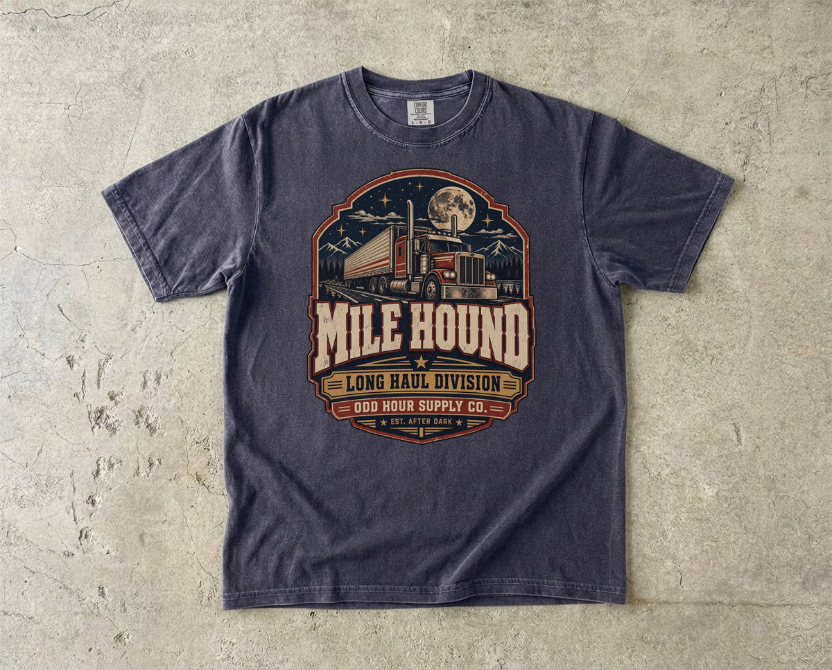 Mile Hound – Long Haul Division T-Shirt in Graphite – Vorderansicht von Odd Hour Supply.