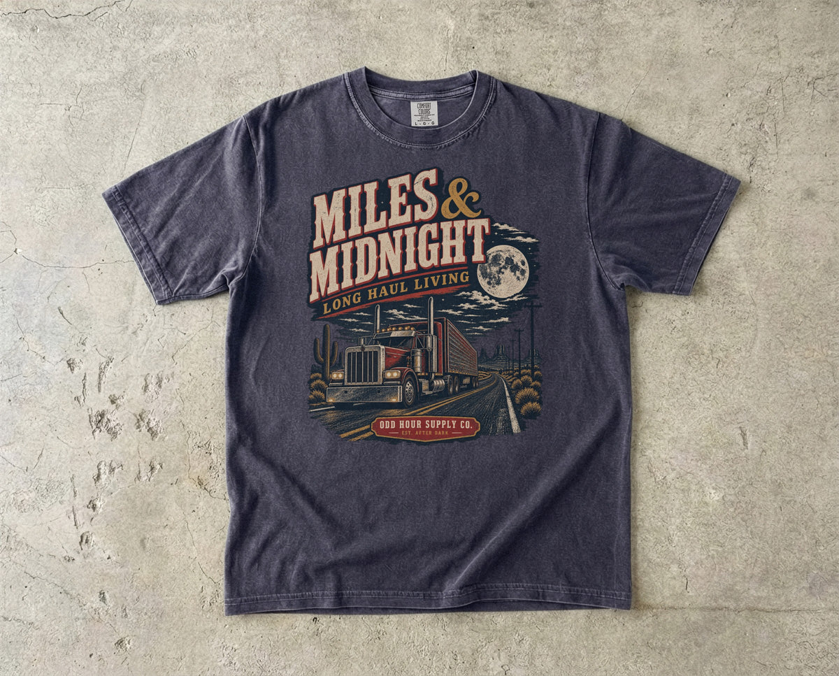 Miles & Midnight – Long Haul Living T-Shirt in Graphite – Vorderansicht von Odd Hour Supply.