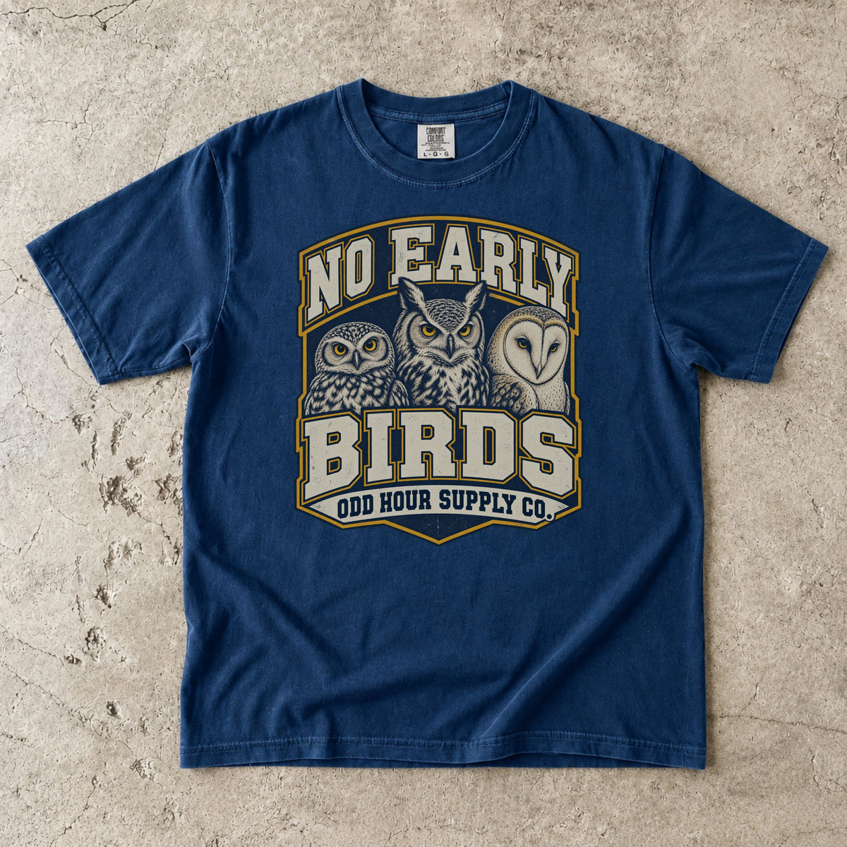 Comfort Colors 1717 T-Shirt in Navy mit dem Motiv No Early Birds, Vorderansicht