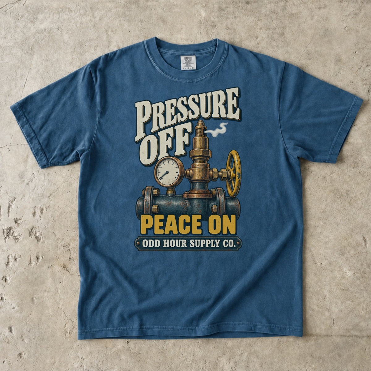 T-Shirt in Midnight mit Messingventil, Manometer und PRESSURE OFF PEACE ON von Odd Hour Supply Co.