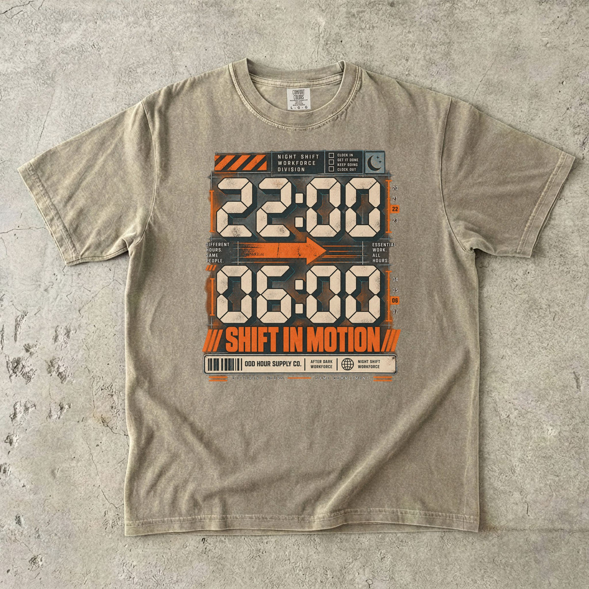 Shift in Motion 22:00–06:00 T-Shirt – Vorderansicht von Odd Hour Supply.