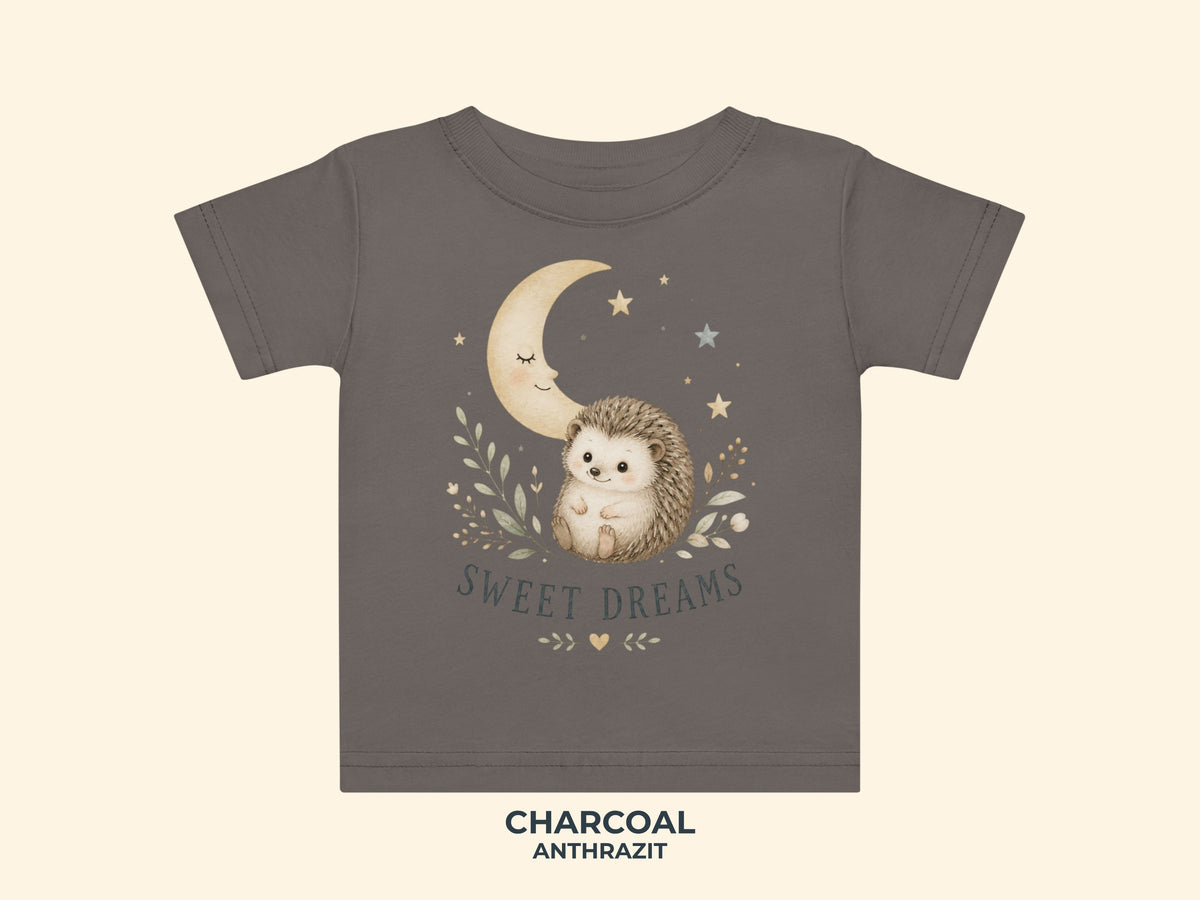 Sweet Dreams Igel Baby T-Shirt in Anthrazit – Produktansicht von Odd Hour Supply.