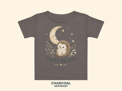 Sweet Dreams Igel Baby T-Shirt in Anthrazit – Produktansicht von Odd Hour Supply.