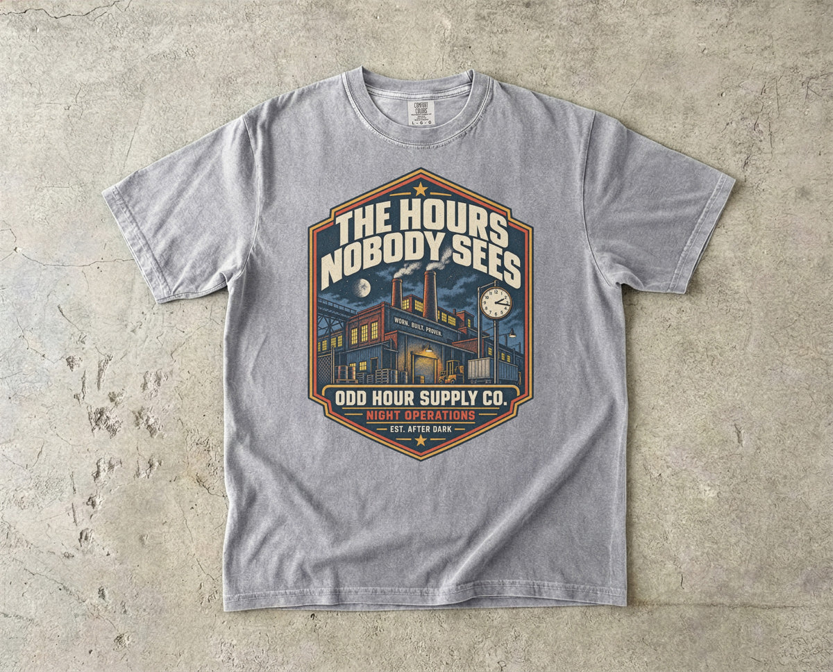 The Hours Nobody Sees T-Shirt in Grau – Vorderansicht von Odd Hour Supply.