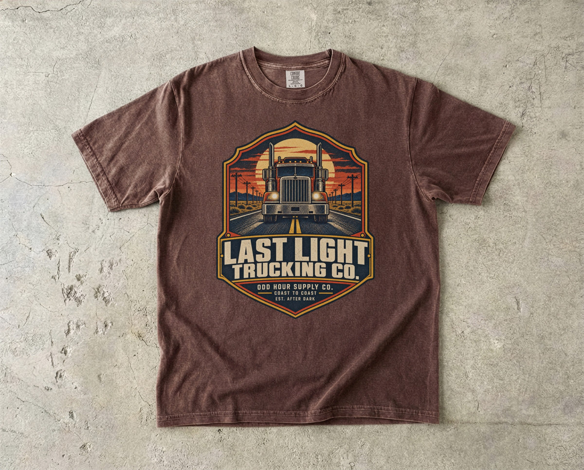 Last Light Trucking Co. T-Shirt – Vorderansicht von Odd Hour Supply.