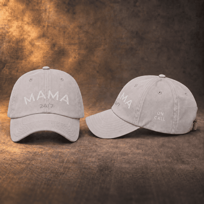 Mama bestickte Cap im Used-Look - Grau in Grau – Vorder- und Seitenansicht von Odd Hour Supply.