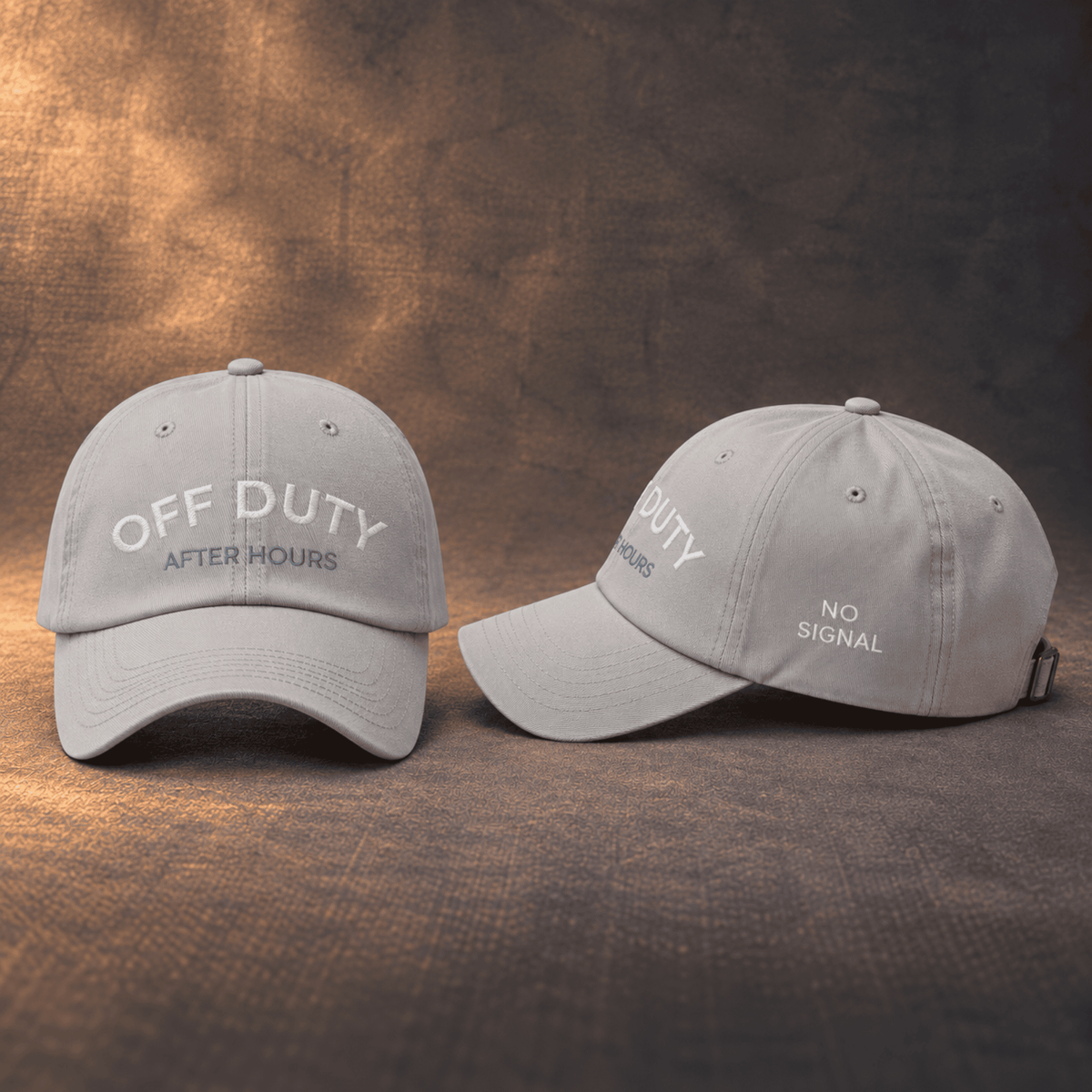 Off Duty bestickte Cap im Used-Look - Grau in Grau – Vorder- und Seitenansicht von Odd Hour Supply.